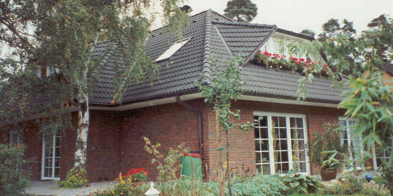 Wohnhaus mit raffinierter Dachform im Wendland